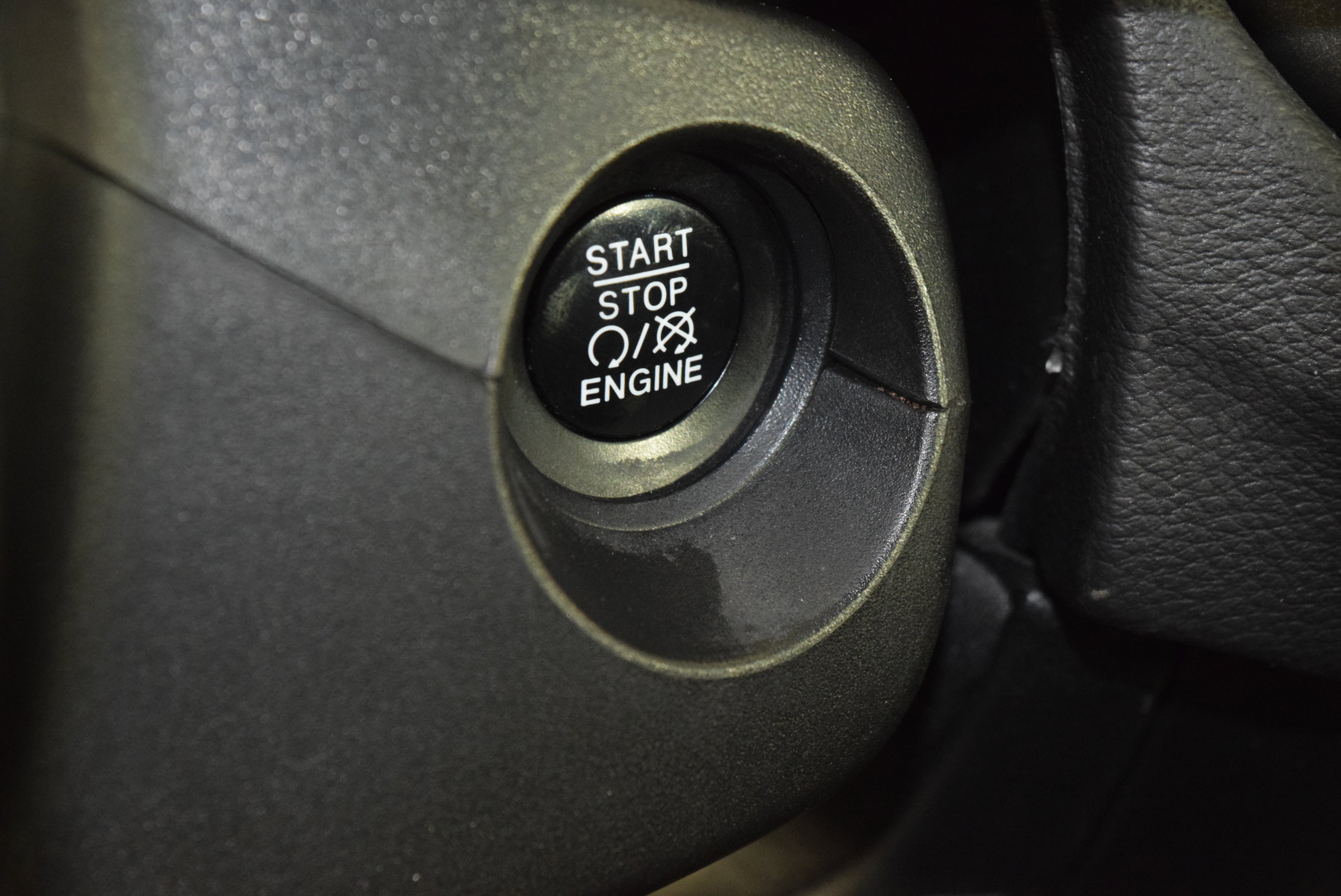 Used 2018 Jeep Compass Trailhawk w/ Navigation Group image 24