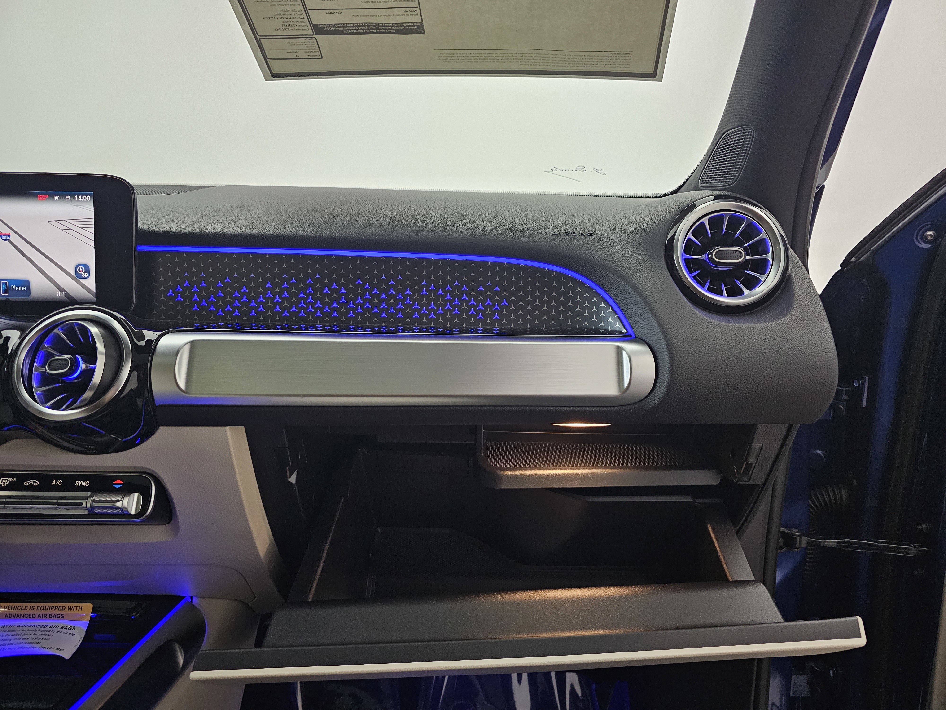 New 2026 Mercedes-Benz GLB 250 4MATIC image 17