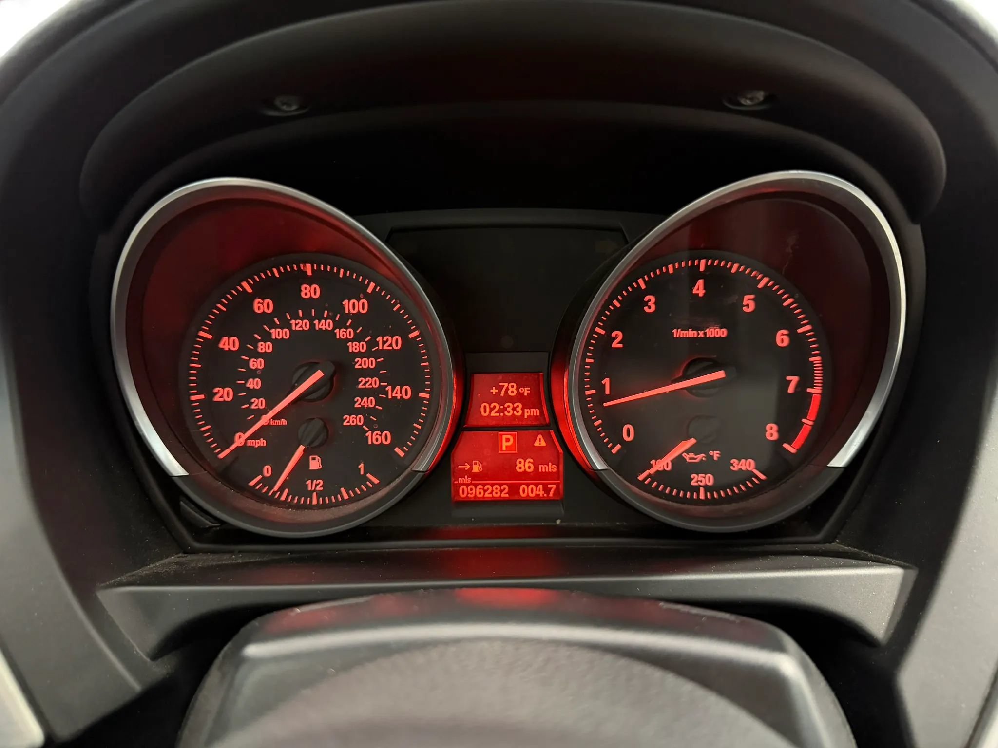 Used 2012 BMW Z4 sDrive28i w/ Sport Pkg RWD image 16