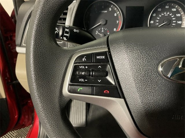 Used 2017 Hyundai Elantra SE image 18