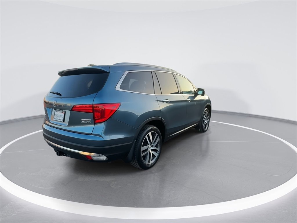 Used 2018 Honda Pilot Touring image 14