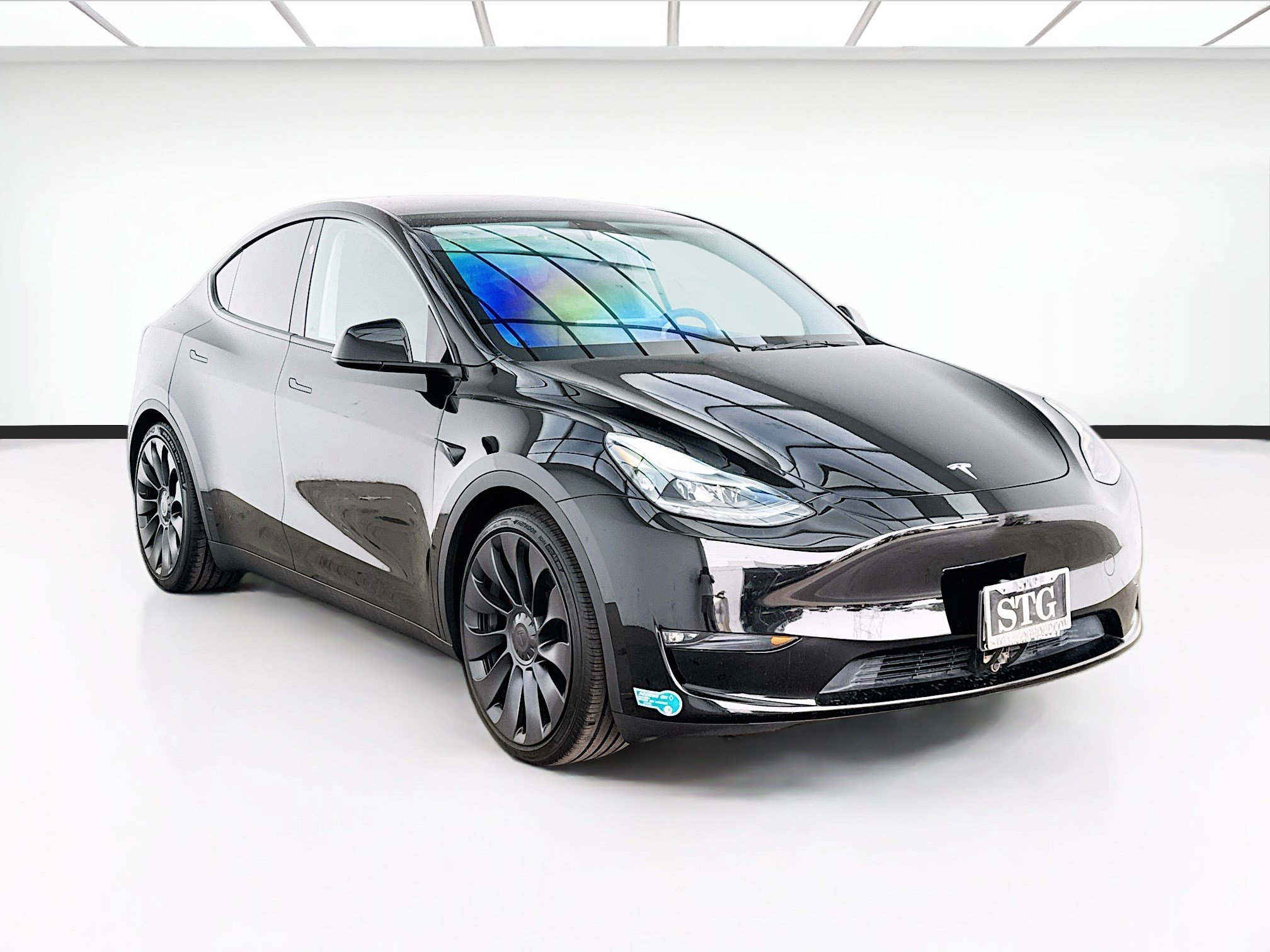 Used 2025 Tesla Model Y Performance AWD/4WD image 3