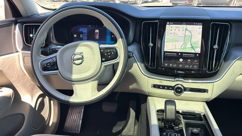 Certified 2024 Volvo XC60 B5 Core w/ Climate Package AWD/4WD image 7
