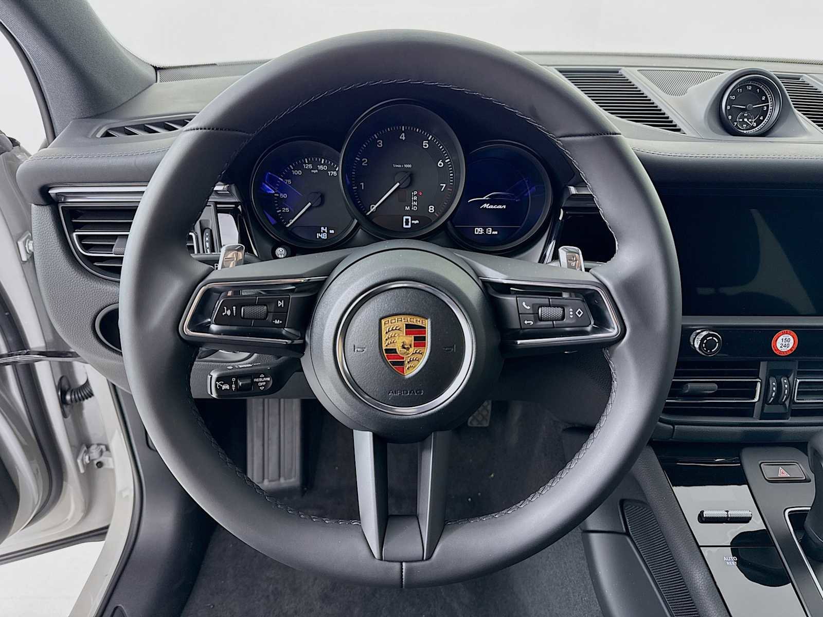 New 2026 Porsche Macan image 15