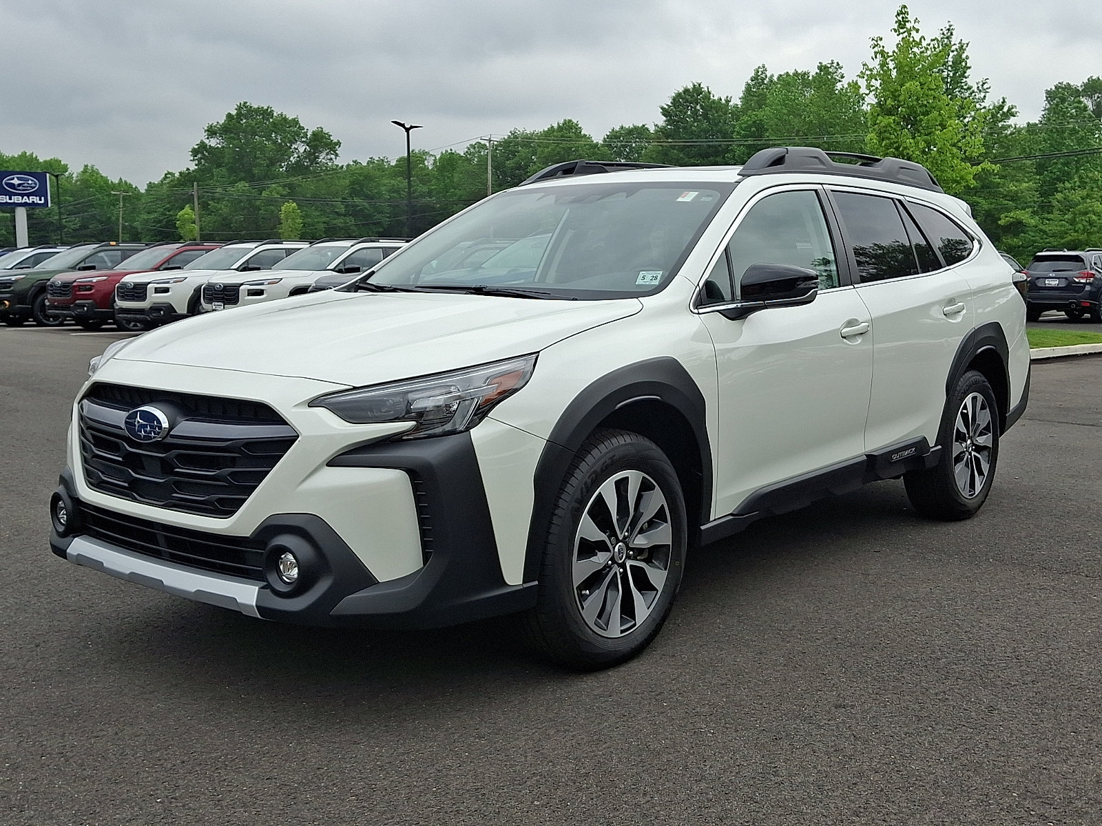 Certified 2023 Subaru Outback Limited AWD/4WD image 3