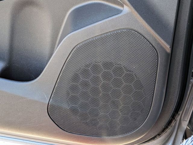 Used 2025 Chevrolet Trax LT image 15