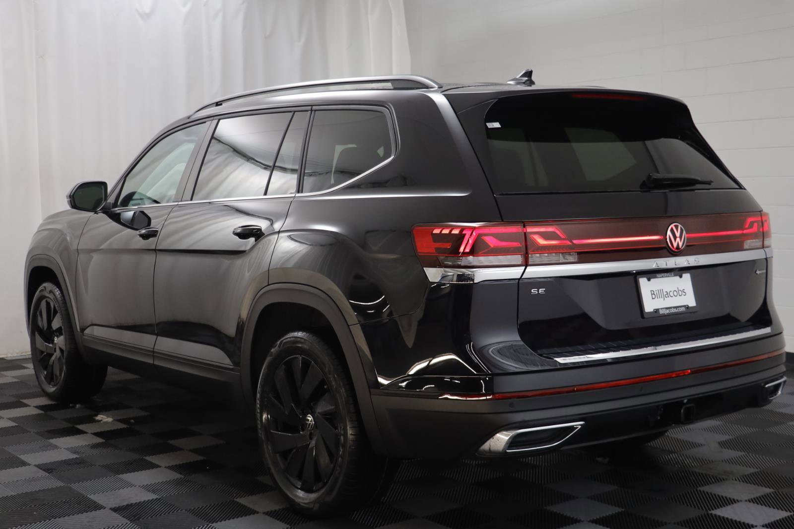 New 2026 Volkswagen Atlas SE image 14