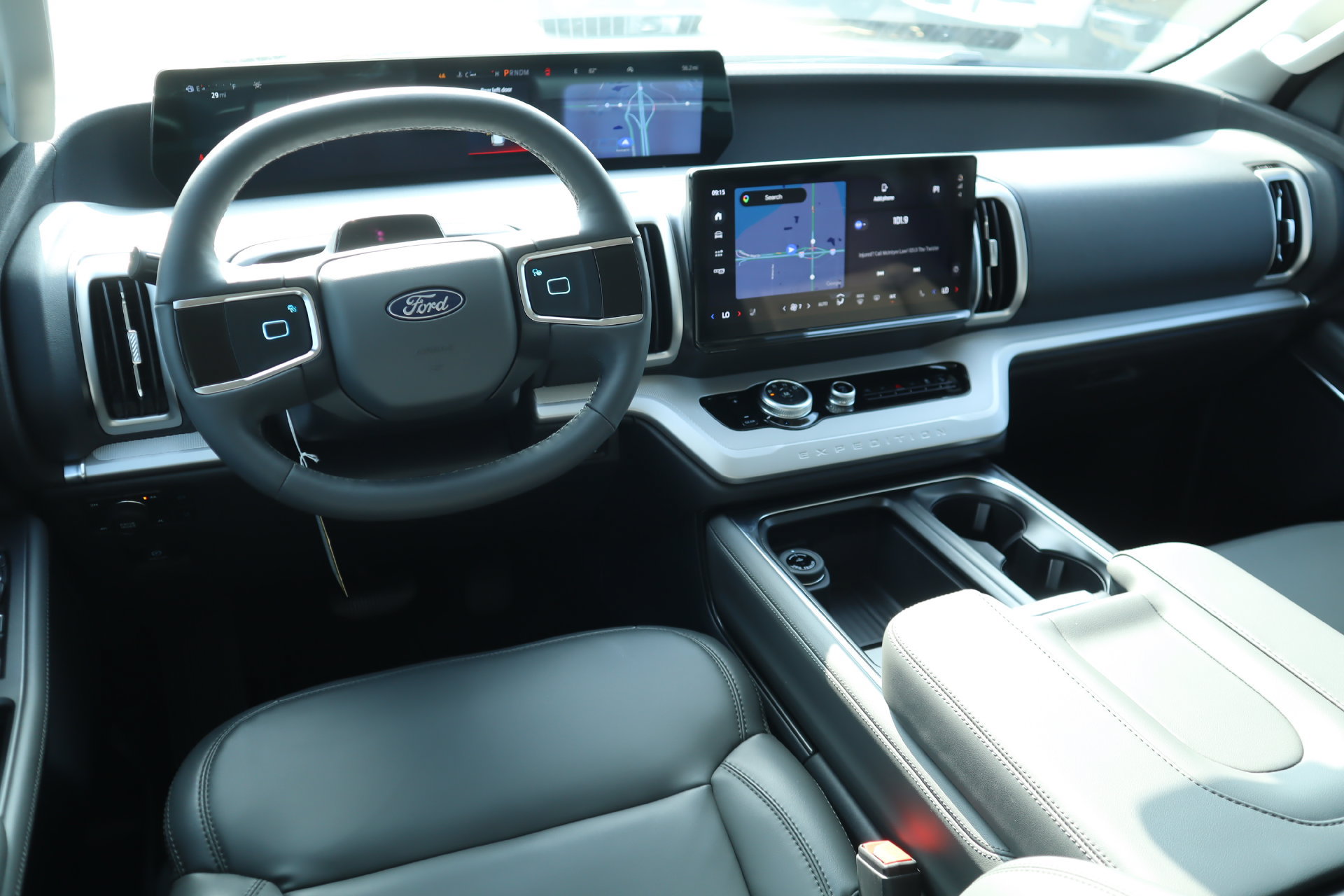 New 2026 Ford Expedition Active AWD/4WD image 2