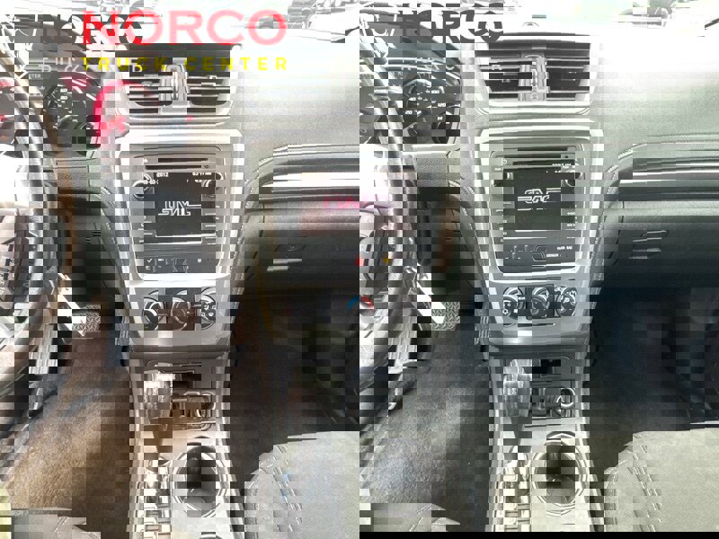 Used 2015 GMC Acadia SLE image 20