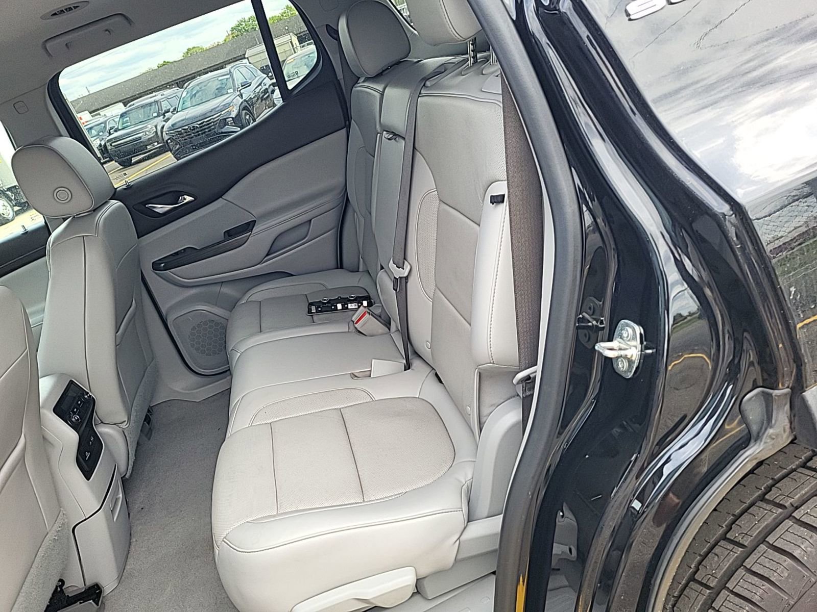 Used 2020 GMC Acadia SLT AWD/4WD image 11