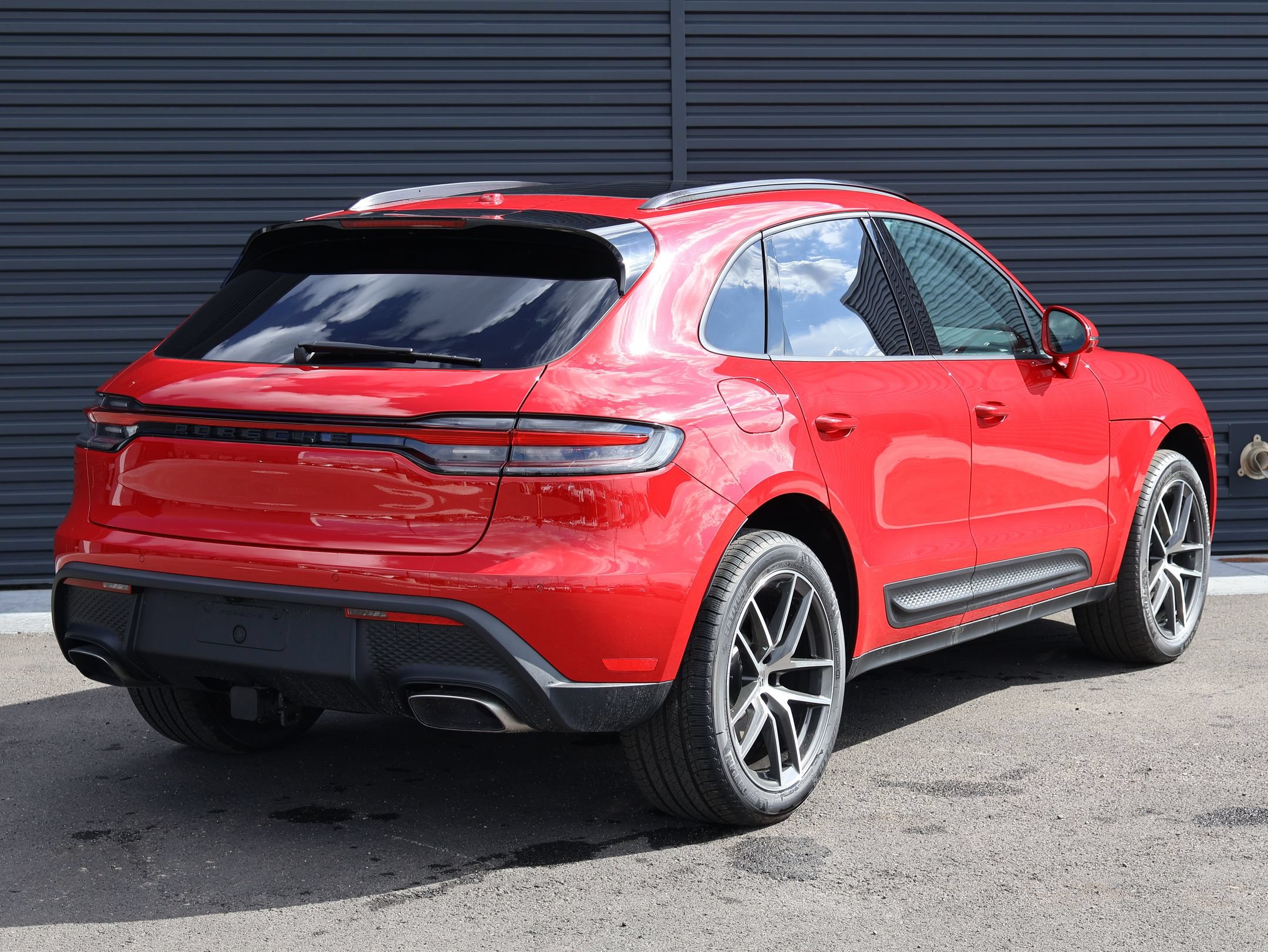 New 2026 Porsche Macan AWD/4WD image 9
