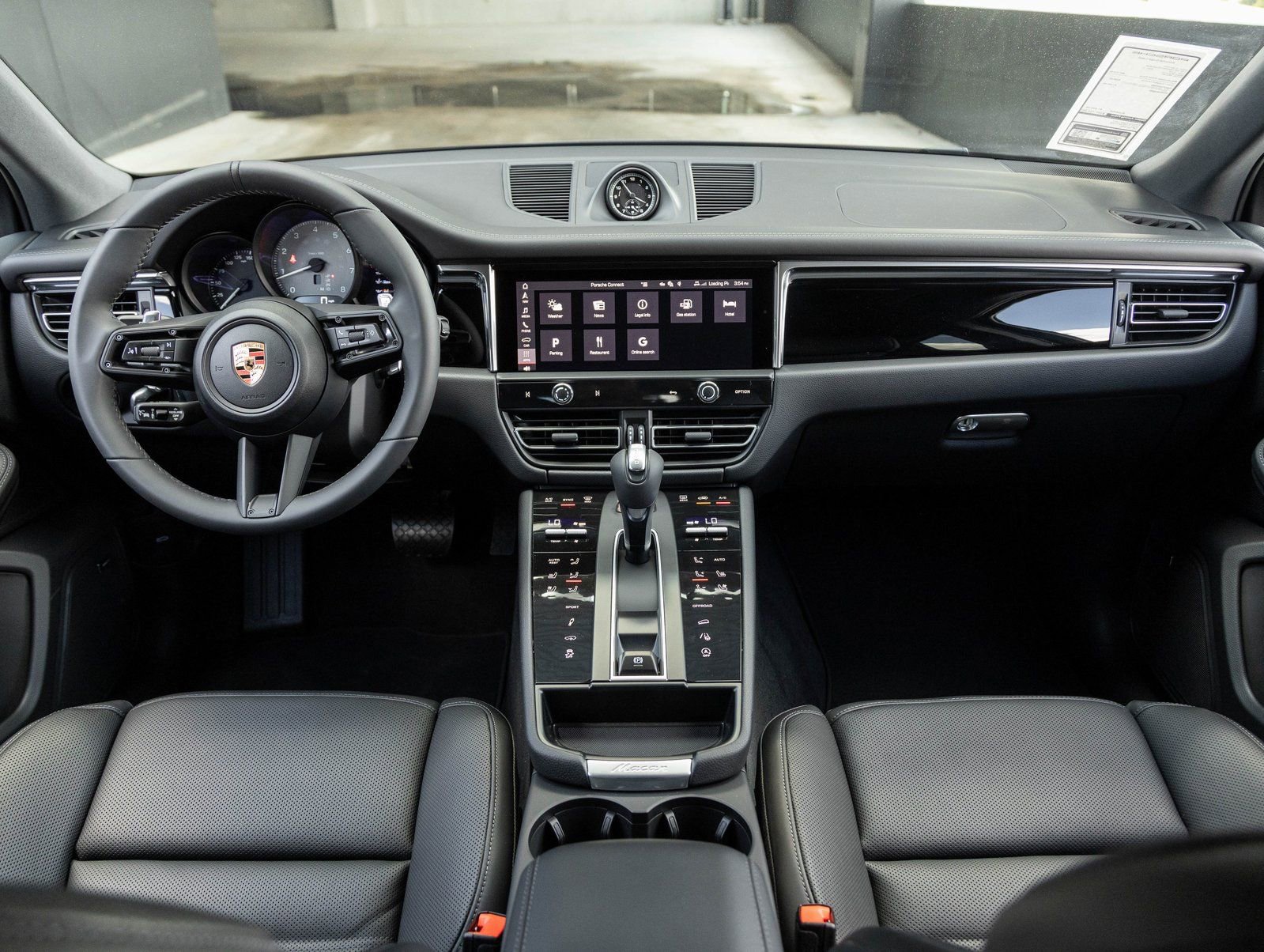 Certified 2025 Porsche Macan S AWD/4WD image 12