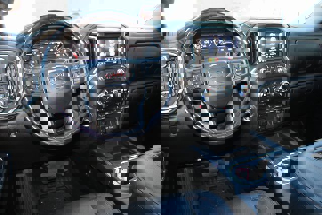 Used 2021 GMC Sierra 1500 AT4 image 4