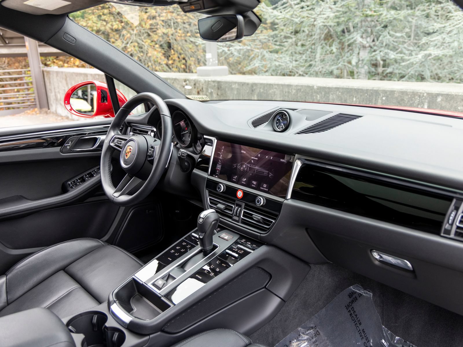 Certified 2026 Porsche Macan AWD/4WD image 62