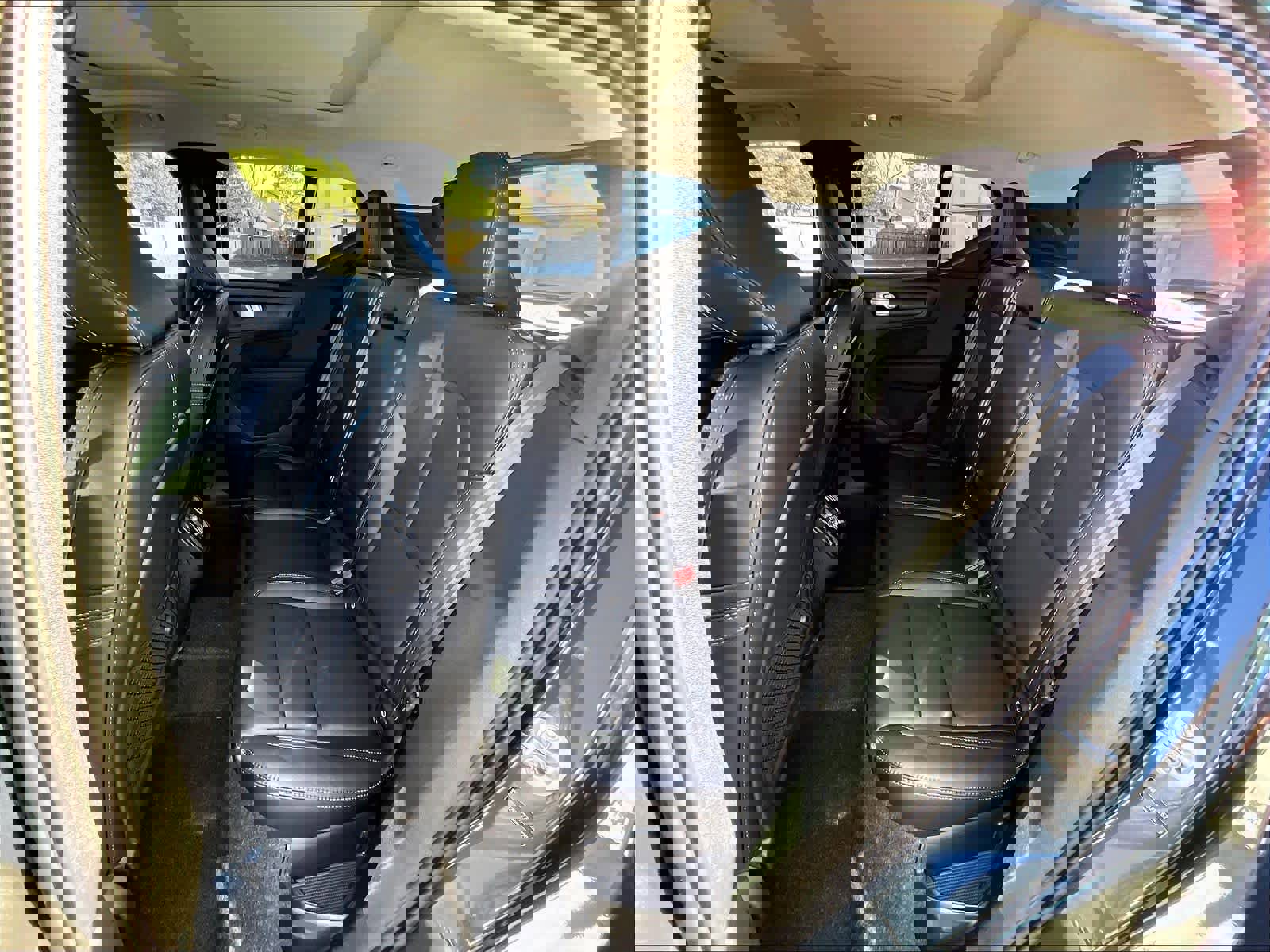 New 2026 Volvo XC40 B5 Core w/ Climate Package image 12