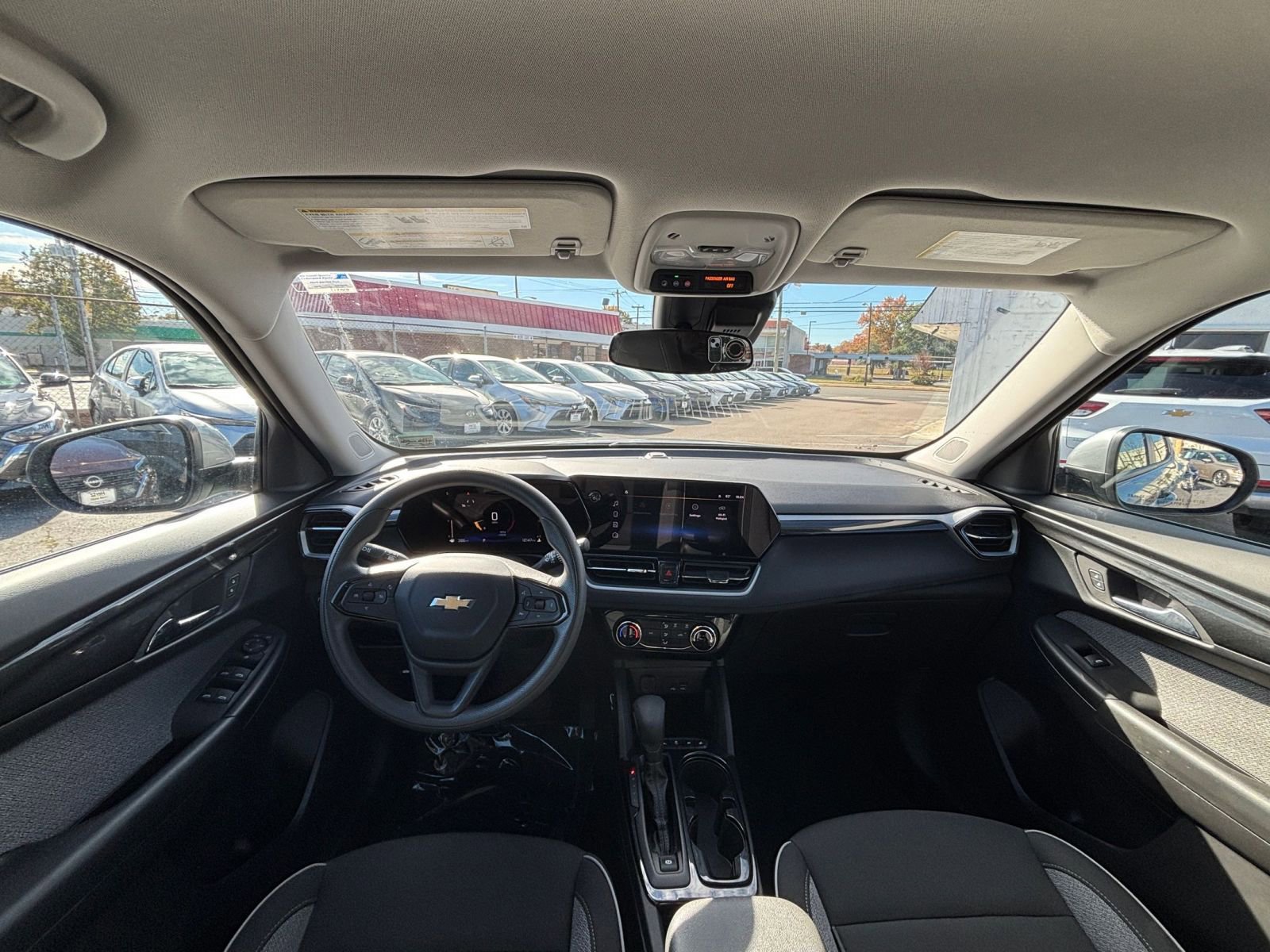 Used 2025 Chevrolet TrailBlazer LT image 31