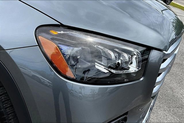 Used 2024 Mercedes-Benz GLS 450 4MATIC image 33