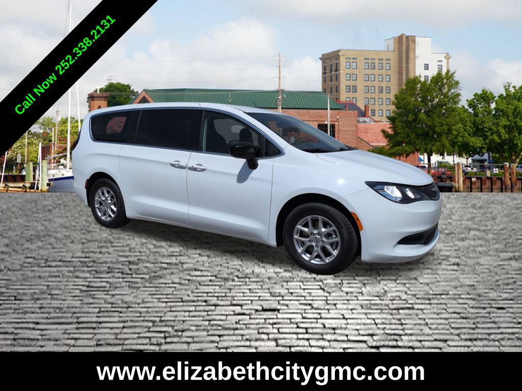 Used 2024 Chrysler Voyager LX FWD image 1