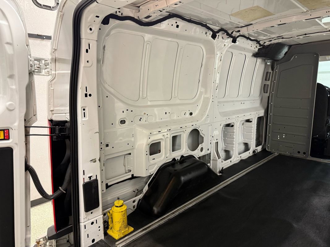 Used 2016 Ford Transit 250 130 Low Roof image 43