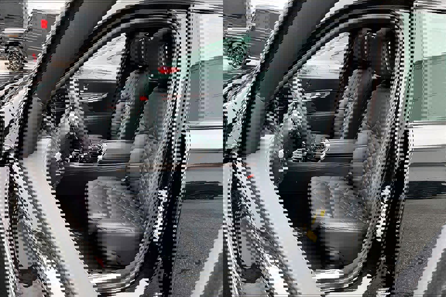 Used 2023 BMW 740i 740i w/ Parking Assistance Package image 8