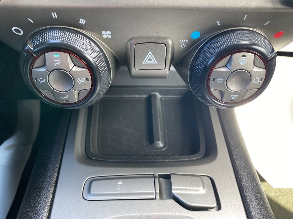 Used 2015 Chevrolet Camaro LT image 27