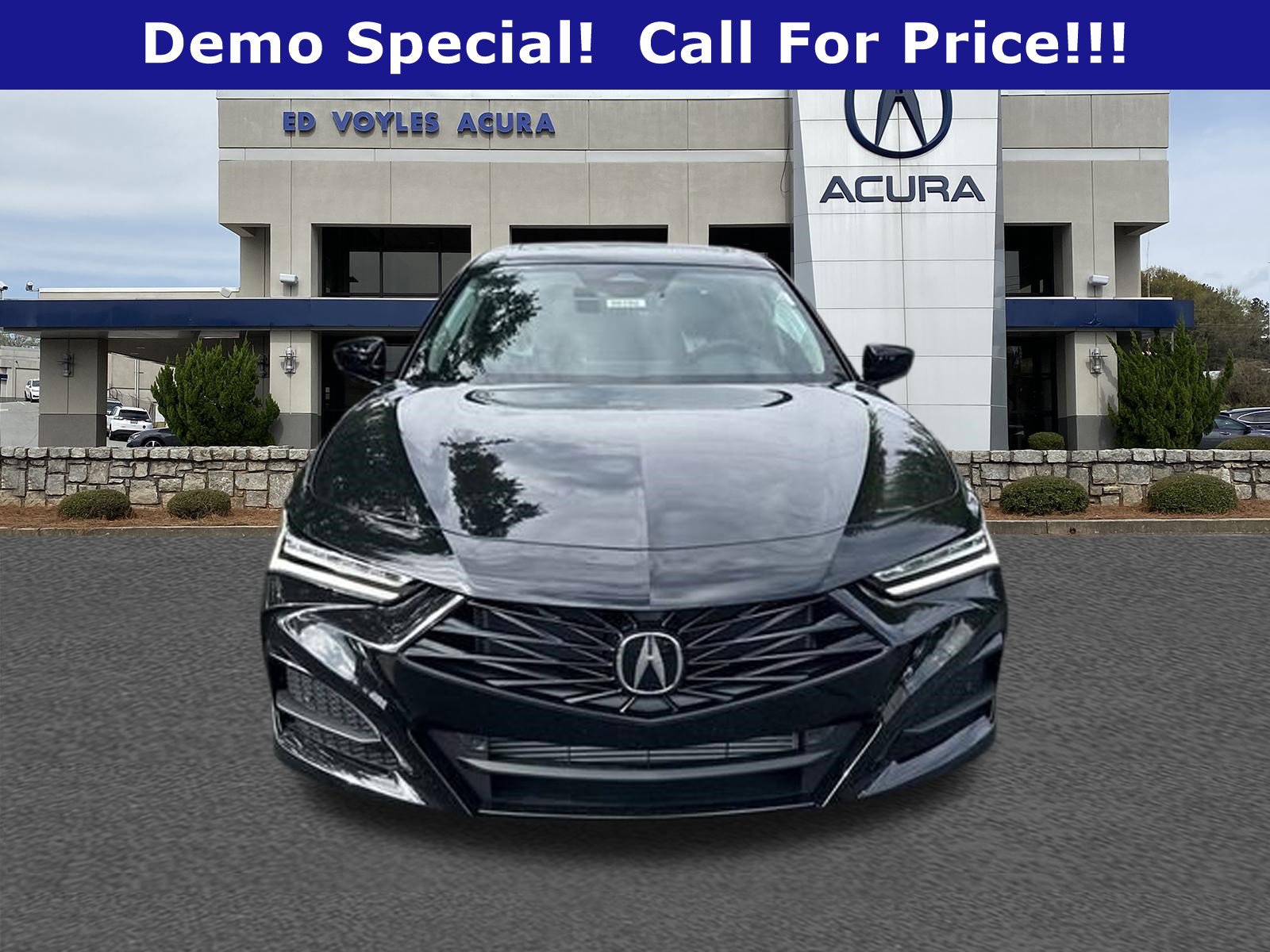 Used 2025 Acura TLX w/ Technology Package FWD image 2