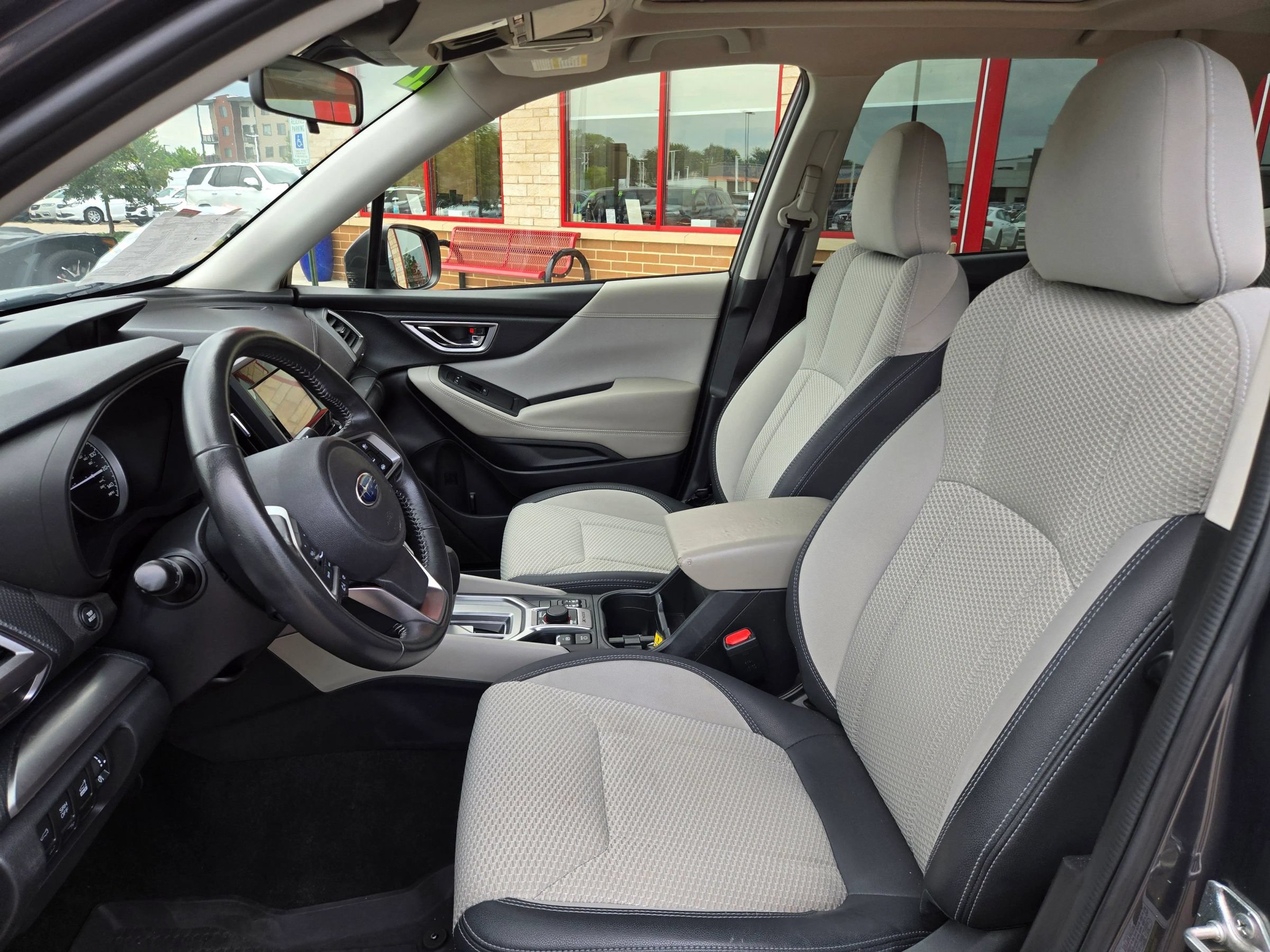 Used 2022 Subaru Forester Premium AWD/4WD image 11