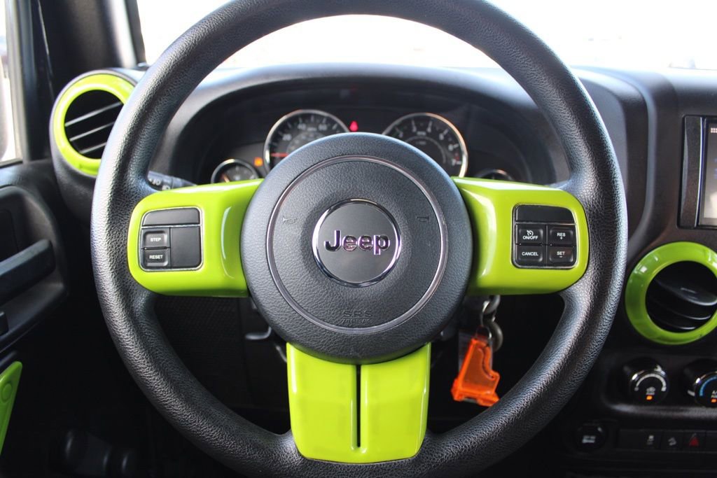 Used 2015 Jeep Wrangler Unlimited Sport w/ Mopar Black Appearance Group image 27