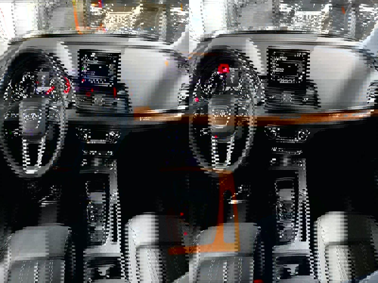 Used 2023 Audi Q5 2.0T Premium w/ Convenience Package image 17