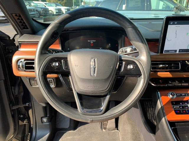 Used 2020 Lincoln Aviator Reserve w/ Elements Package Plus AWD/4WD image 21