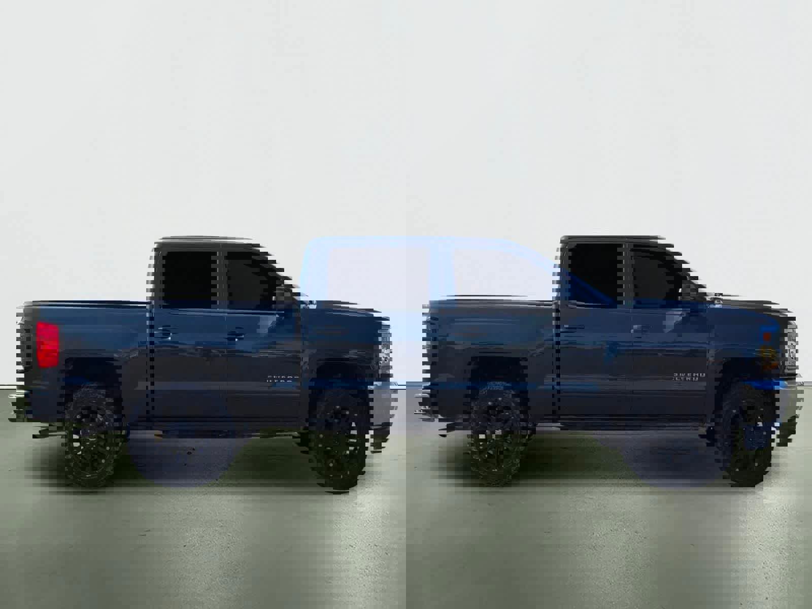 Used 2017 Chevrolet Silverado 1500 LT w/ All Star Edition image 9