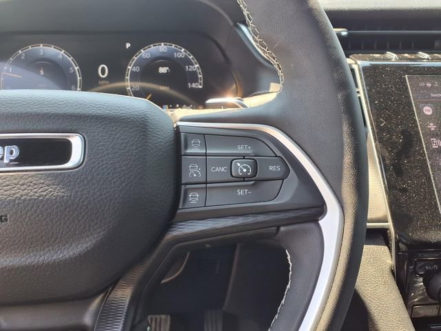 Certified 2025 Jeep Grand Cherokee L Laredo AWD/4WD image 20
