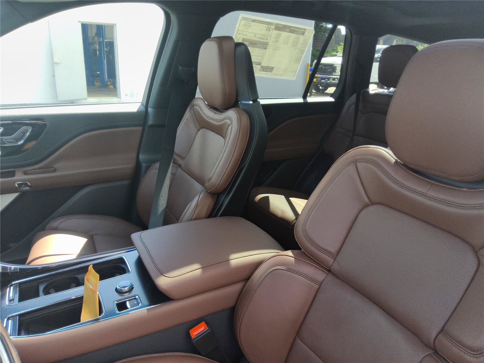 New 2027 Lincoln Aviator Reserve AWD/4WD image 14
