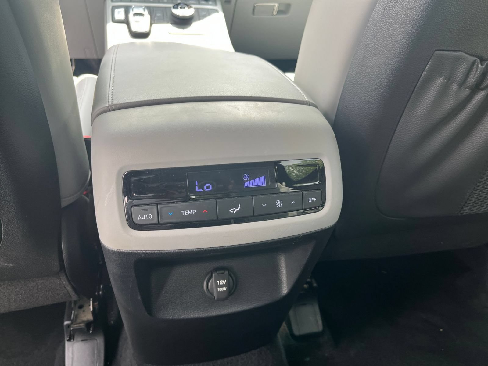 Used 2025 Hyundai Palisade SEL AWD/4WD image 25