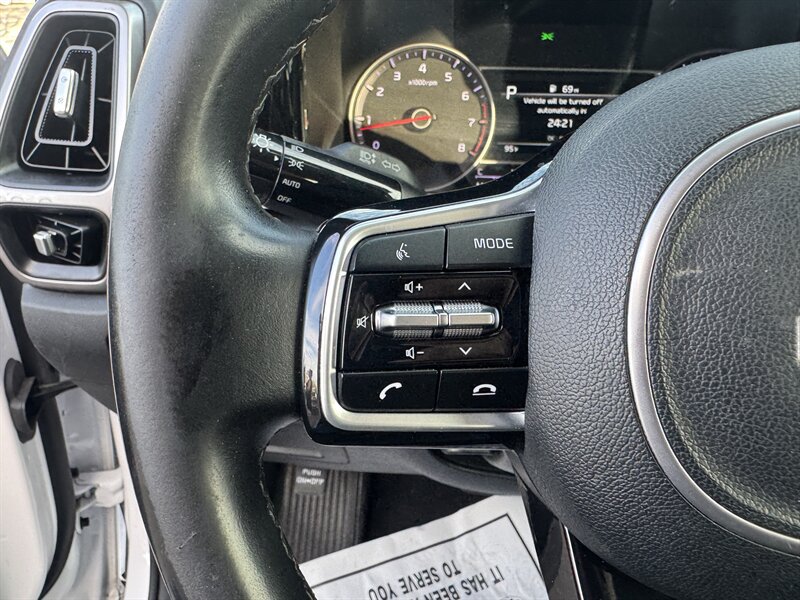 Used 2023 Kia Sorento S FWD image 23