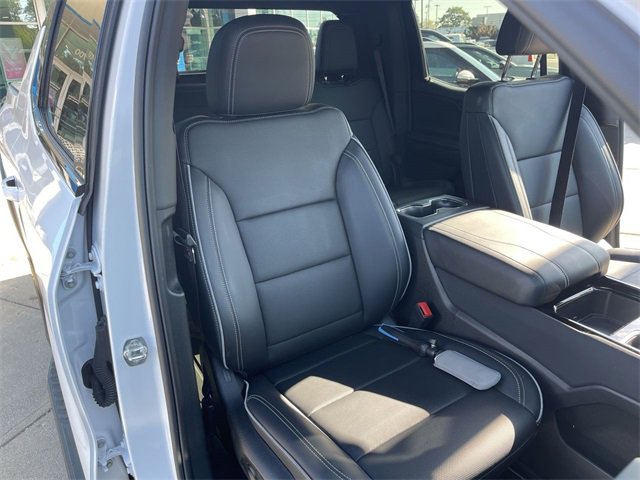 New 2025 Chevrolet Silverado EV LT image 22