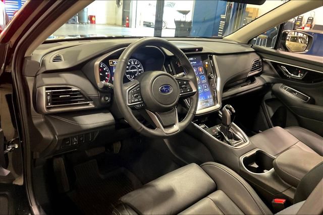 Used 2025 Subaru Outback Limited image 14