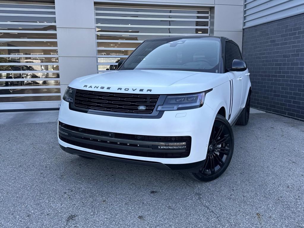 Used 2025 Land Rover Range Rover Long Wheelbase SE