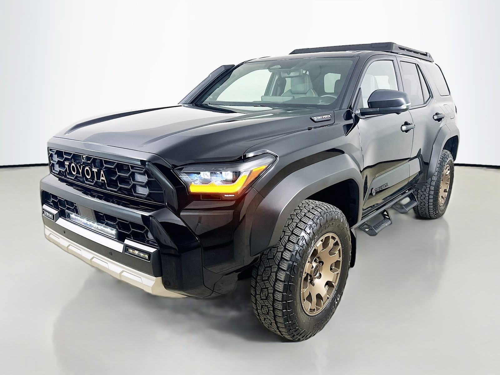 Used 2025 Toyota 4Runner Trailhunter AWD/4WD image 1