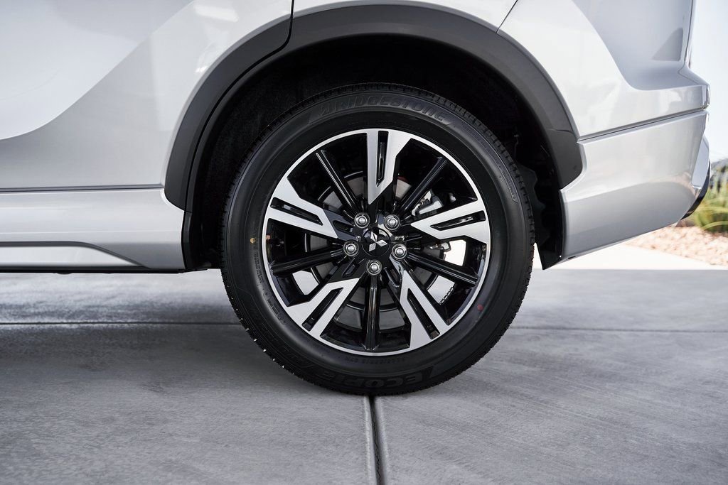 New 2026 Mitsubishi Eclipse Cross SEL AWD/4WD image 8