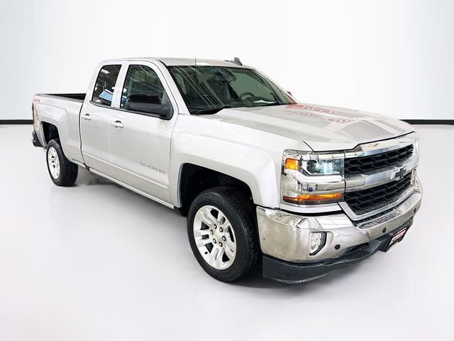 Used 2018 Chevrolet Silverado 1500 LT w/ All Star Edition AWD/4WD image 3