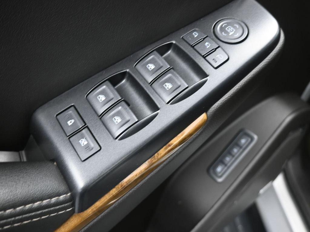 Used 2017 GMC Yukon Denali w/ Open Road Package image 13