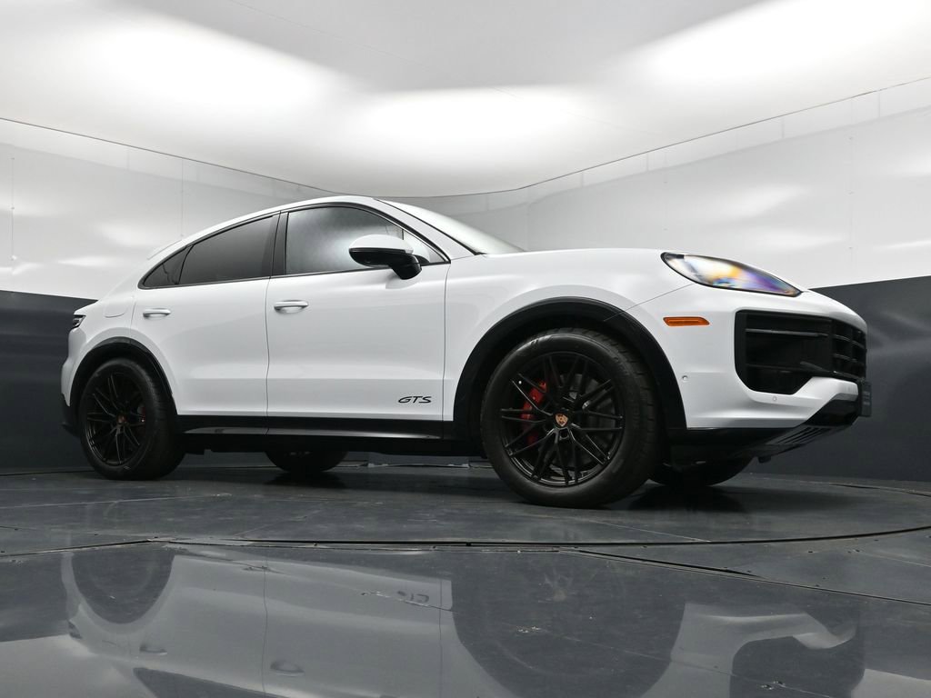 Used 2026 Porsche Cayenne GTS image 26