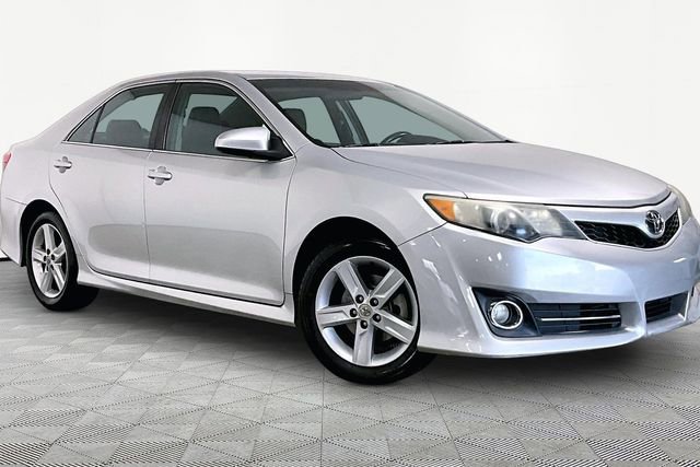 Used 2012 Toyota Camry SE