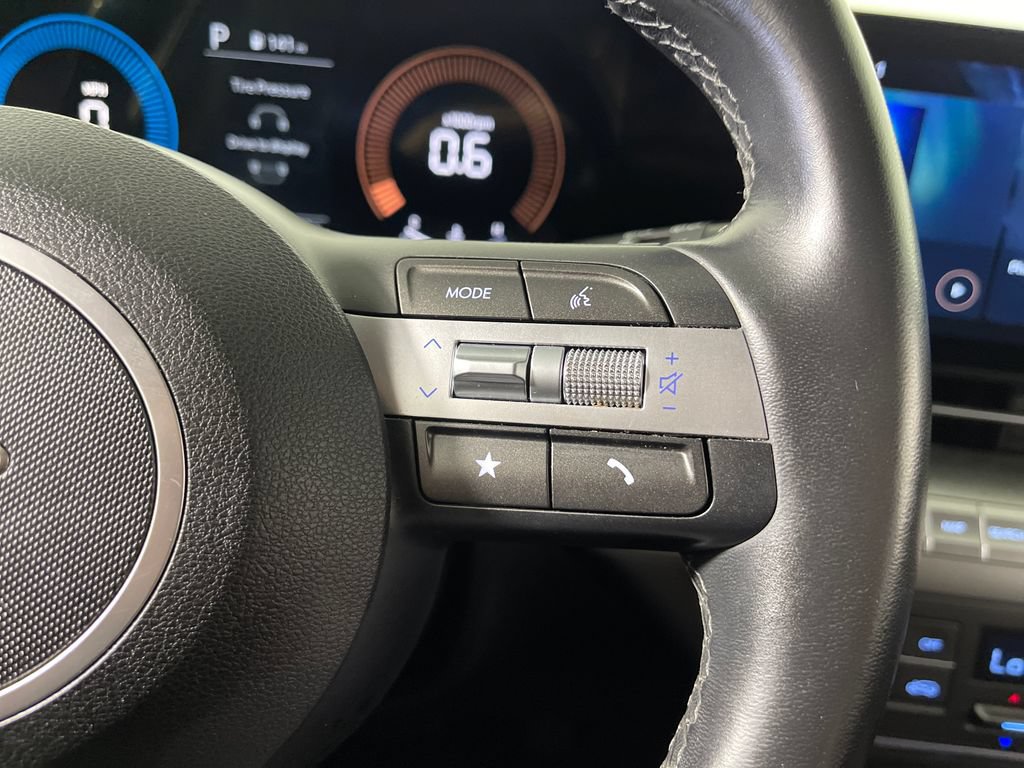Certified 2024 Hyundai Kona SEL FWD image 29