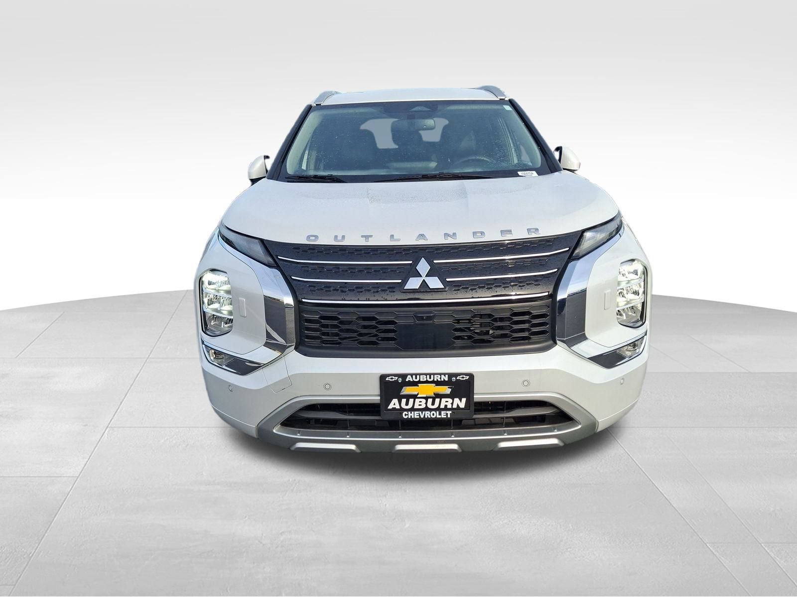 Used 2023 Mitsubishi Outlander SEL image 8