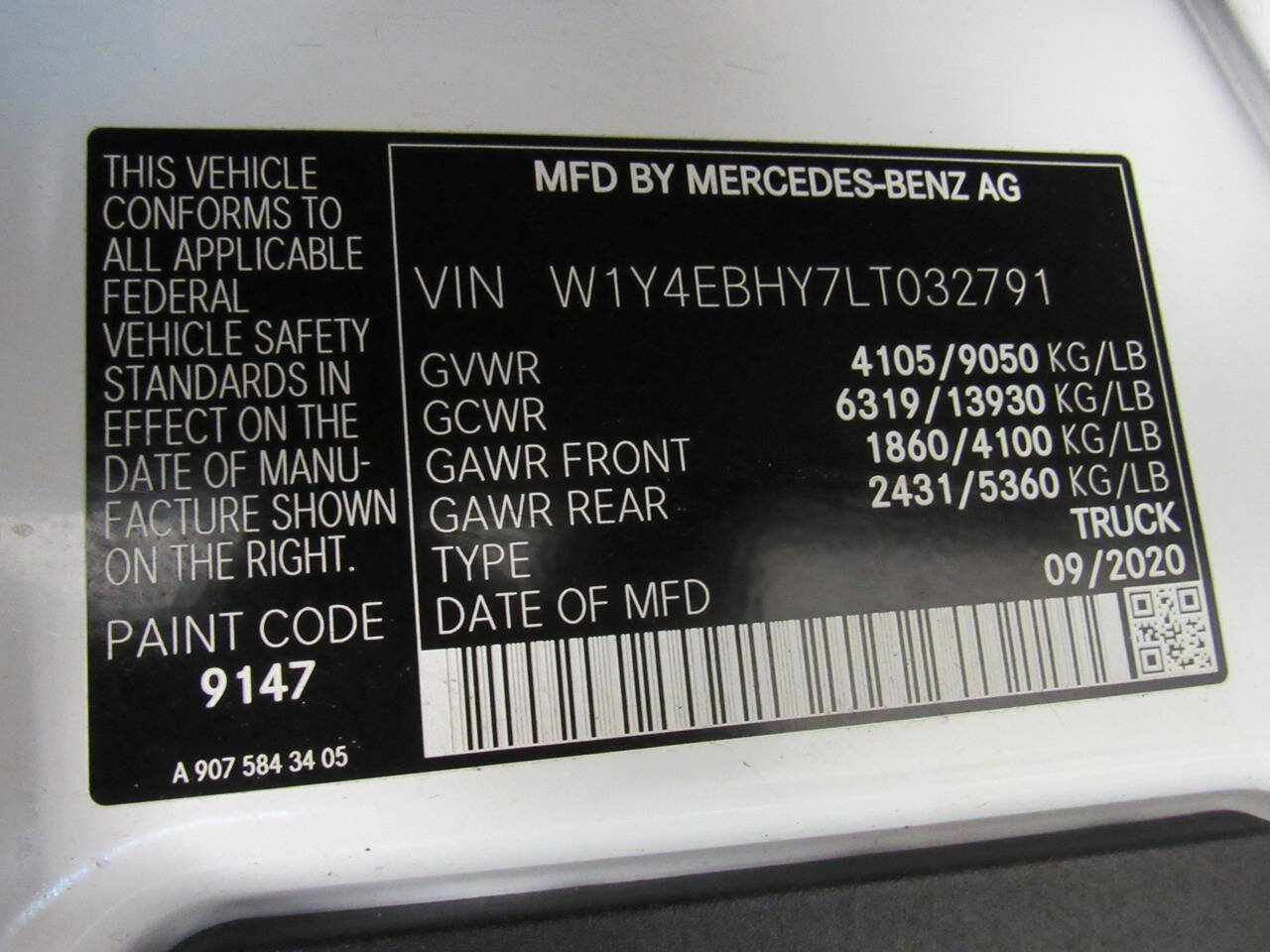 Used 2020 Mercedes-Benz Sprinter 2500 image 34