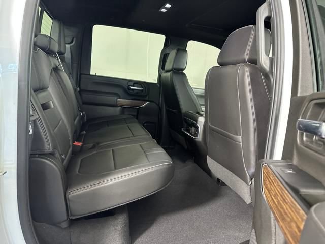 Used 2022 Chevrolet Silverado 3500 High Country image 28