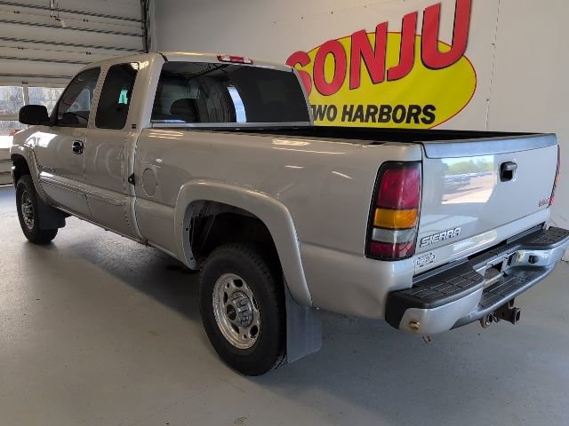 Used 2005 GMC Sierra 2500 SLE AWD/4WD image 2