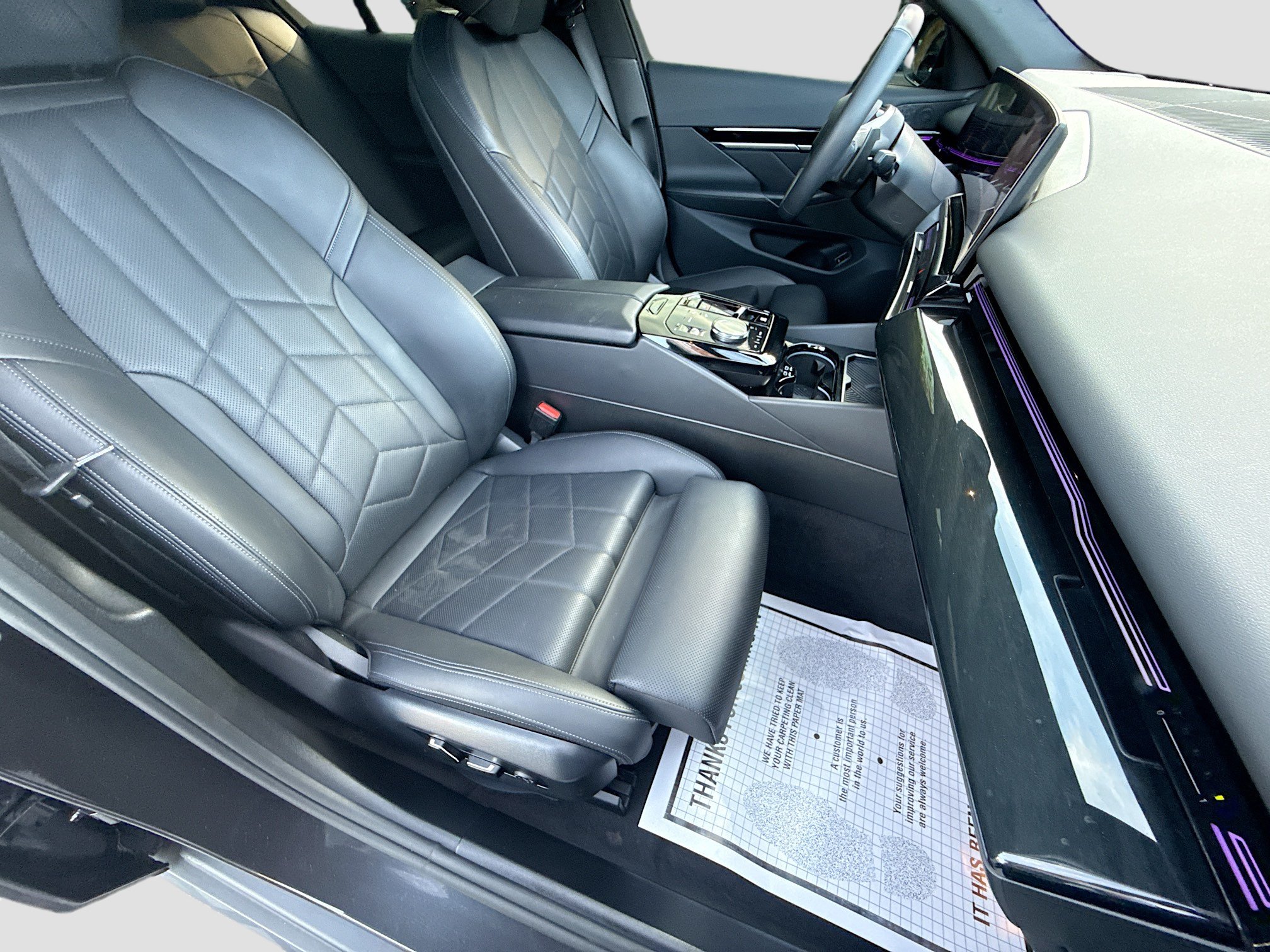 Used 2024 BMW 530i w/ Convenience Package RWD image 15